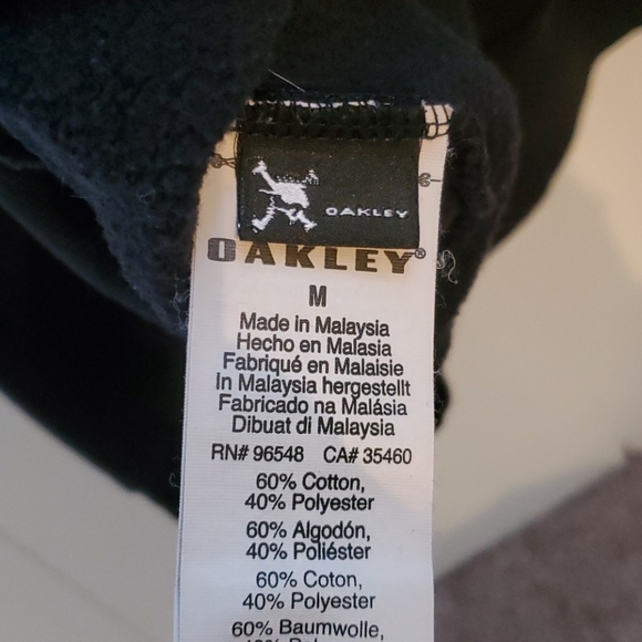 Black Oakley Men's Medium Hoodie - Picture 6 of 8